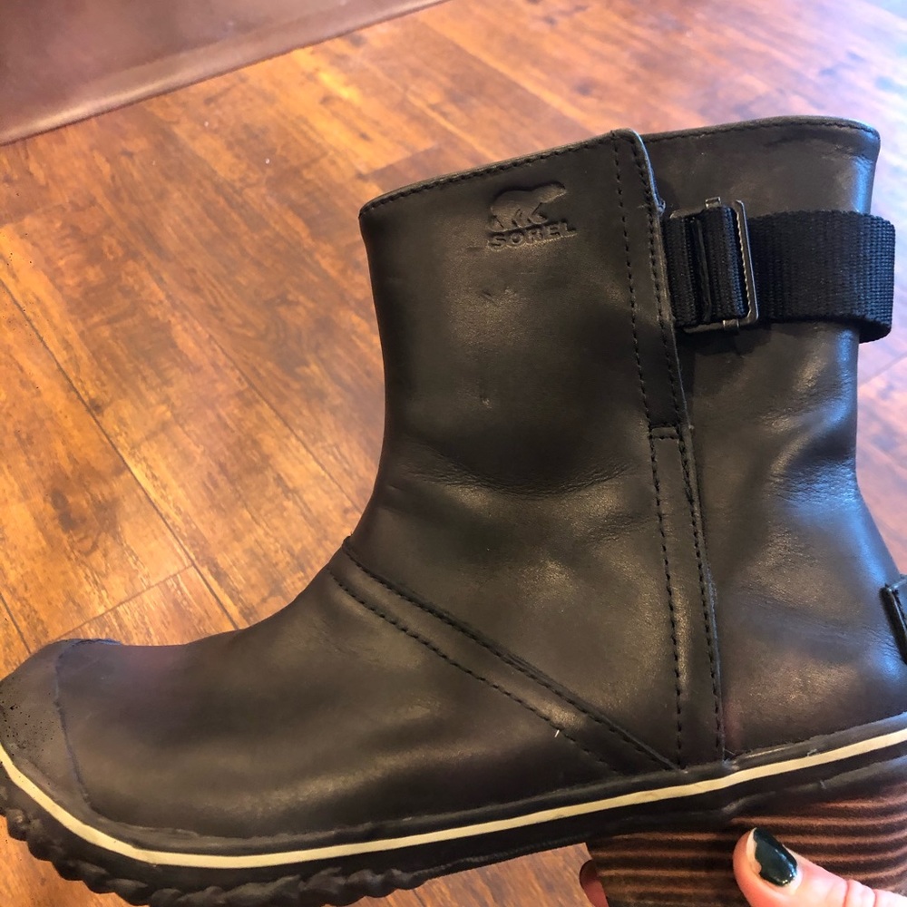 Sorel rain boot